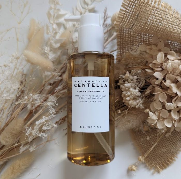 Madagascar Centella Light Cleansing Oil