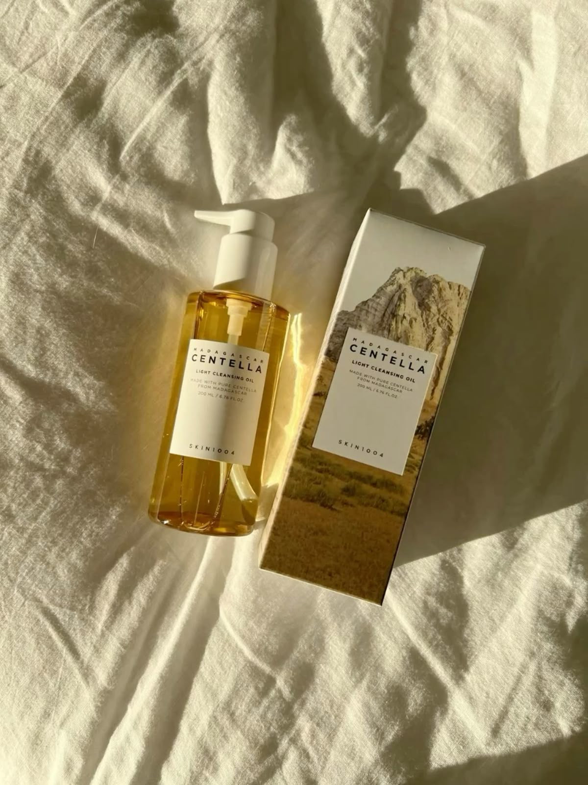 Madagascar Centella Light Cleansing Oil